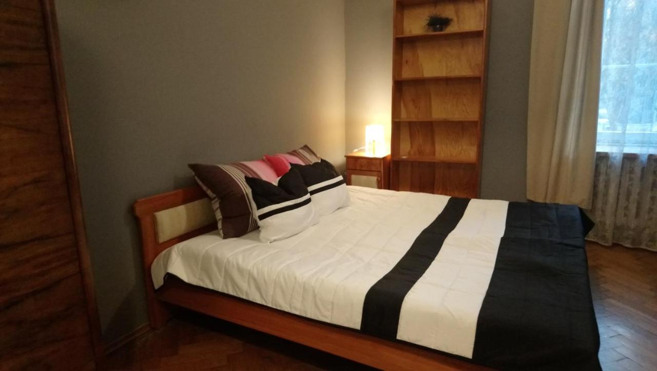 Words & Swords Homestay *